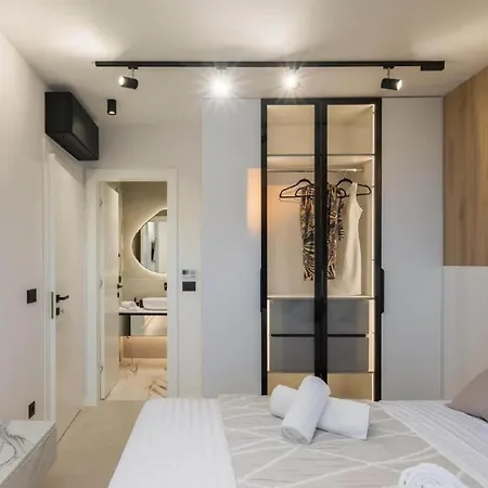 ヴィラ Luxury With Swimming Pool And Sauna トロギール