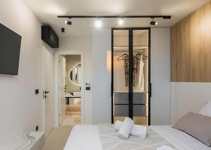 ヴィラ Luxury With Swimming Pool And Sauna トロギール
