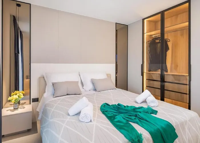 Villa Luxury With Swimming Pool And Sauna