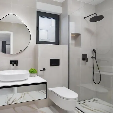Vila Luxury With Swimming Pool And Sauna