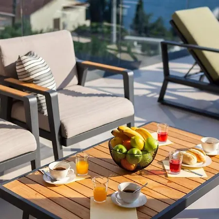 Vila Luxury With Swimming Pool And Sauna *